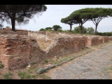 05286 ostia - regio iii - insula xii - insula xiii - casette tipo (iii,xii,1-2 - iii,xiii,1-2) - via della casette tipo - bli ri nordwesten - 09-2023.jpg